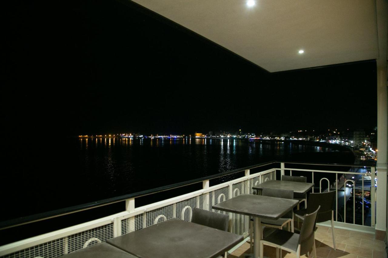 Hotel La Riva Giardini Naxos Exterior foto